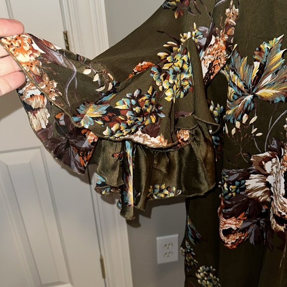 Umgee floral bell sleeve swing dress/tunic size small 🧡 - Picture 6 of 15